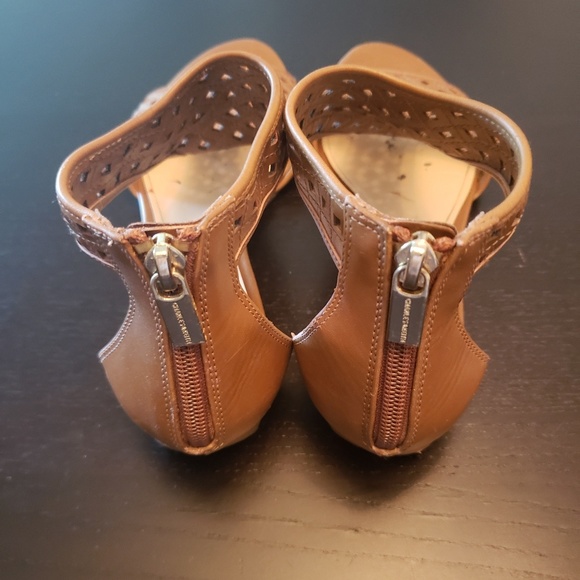 CHARLES & KEITH tan sandals - Picture 4 of 5